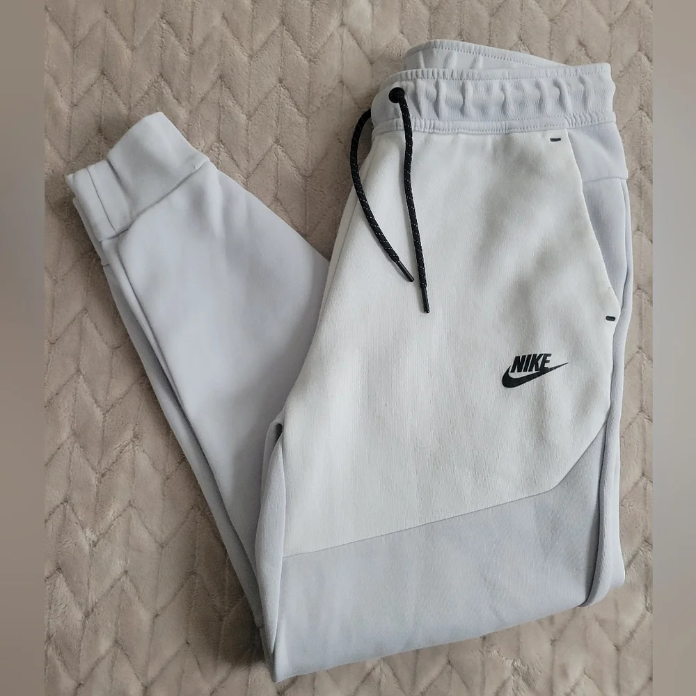 NIKE SMALL - Picture 10 of 10